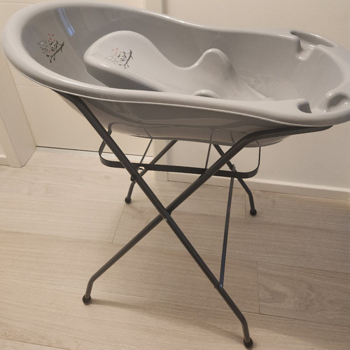 Babybadewanne grau mit